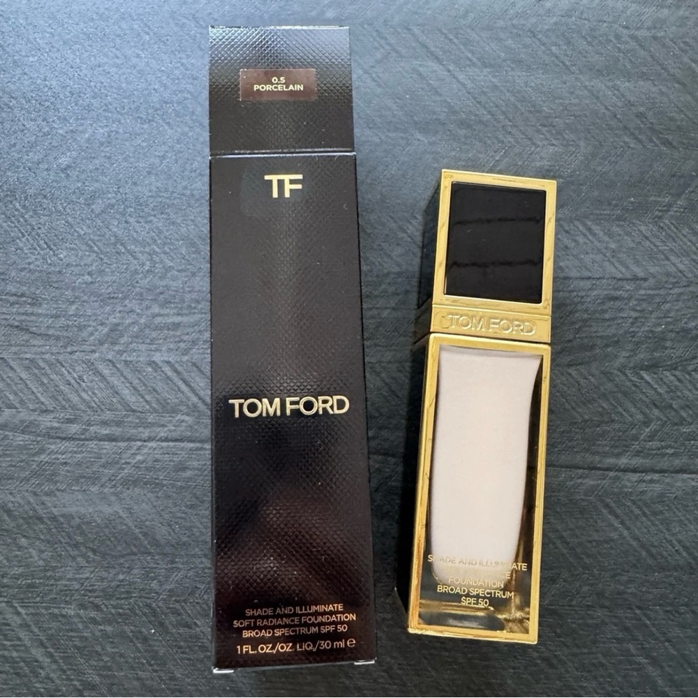 Tom Ford Shade & Illuminate Soft Radiance SPF50 Foundation PORCELAIN #0.5